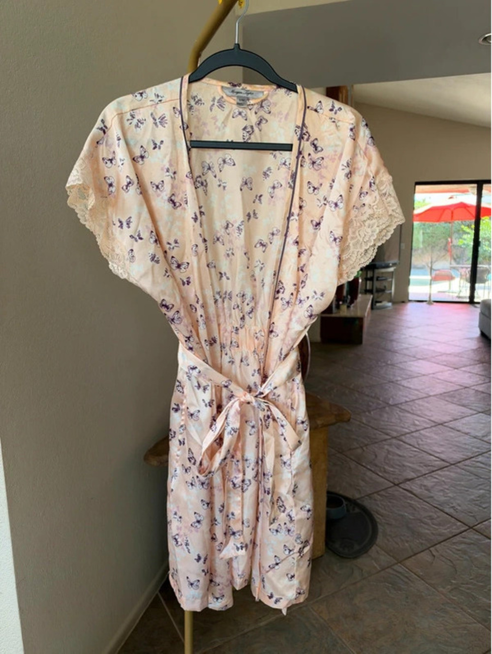 Morgan Taylor Peachy Pink Satin Butterfly Print Short Robe S/M